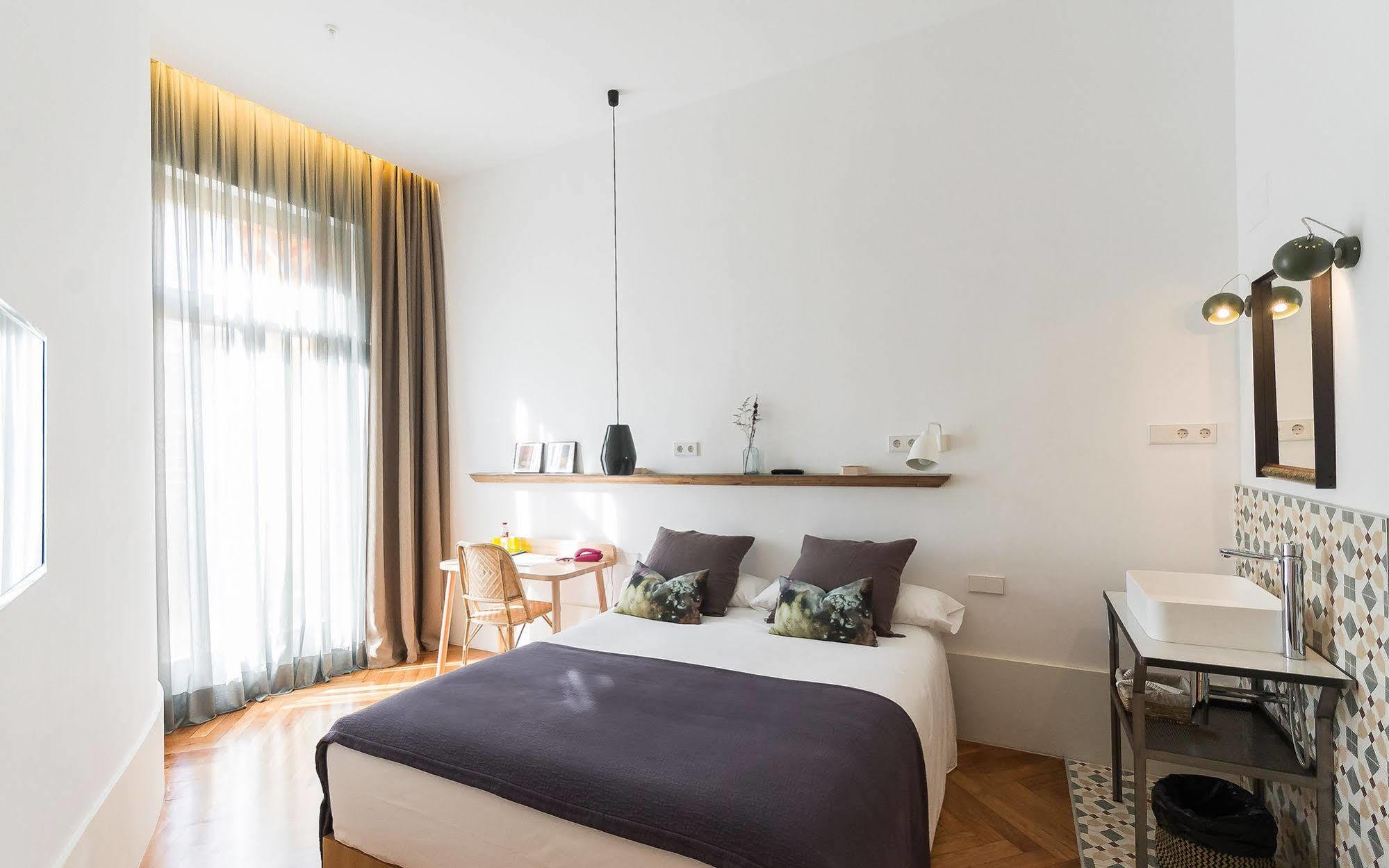 Casa Mathilda Bed & Breakfast Barcelona Luaran gambar